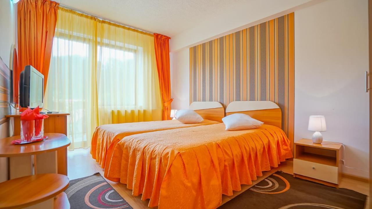 Rolizo Brasov Motel Ngoại thất bức ảnh